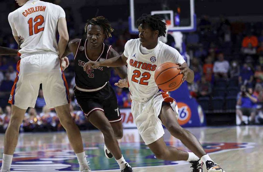 Florida reaches second round of NIT with big win